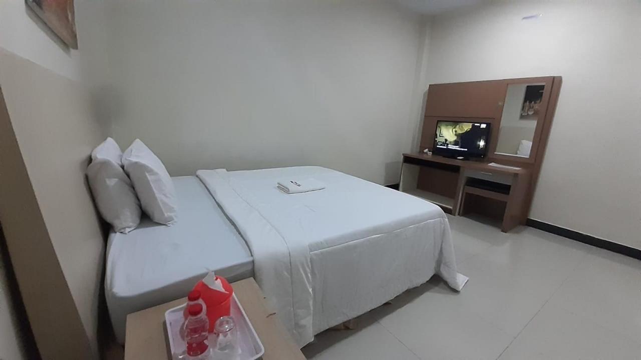 Galaxy Inn Baubau المظهر الخارجي الصورة