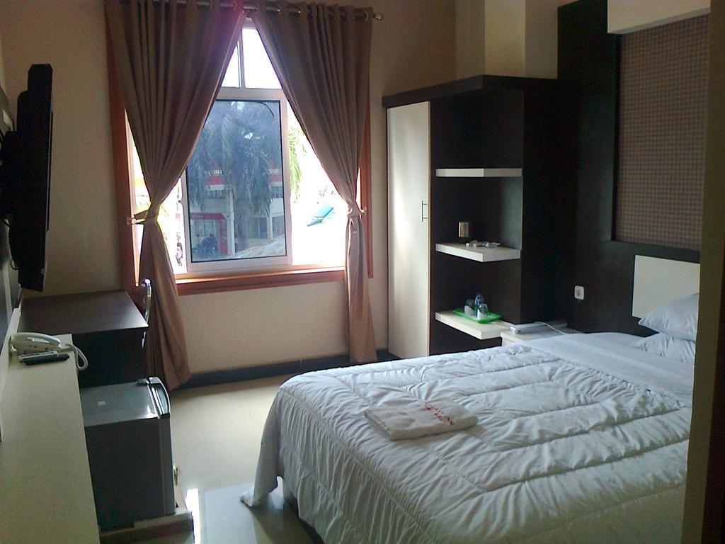 Galaxy Inn Baubau المظهر الخارجي الصورة