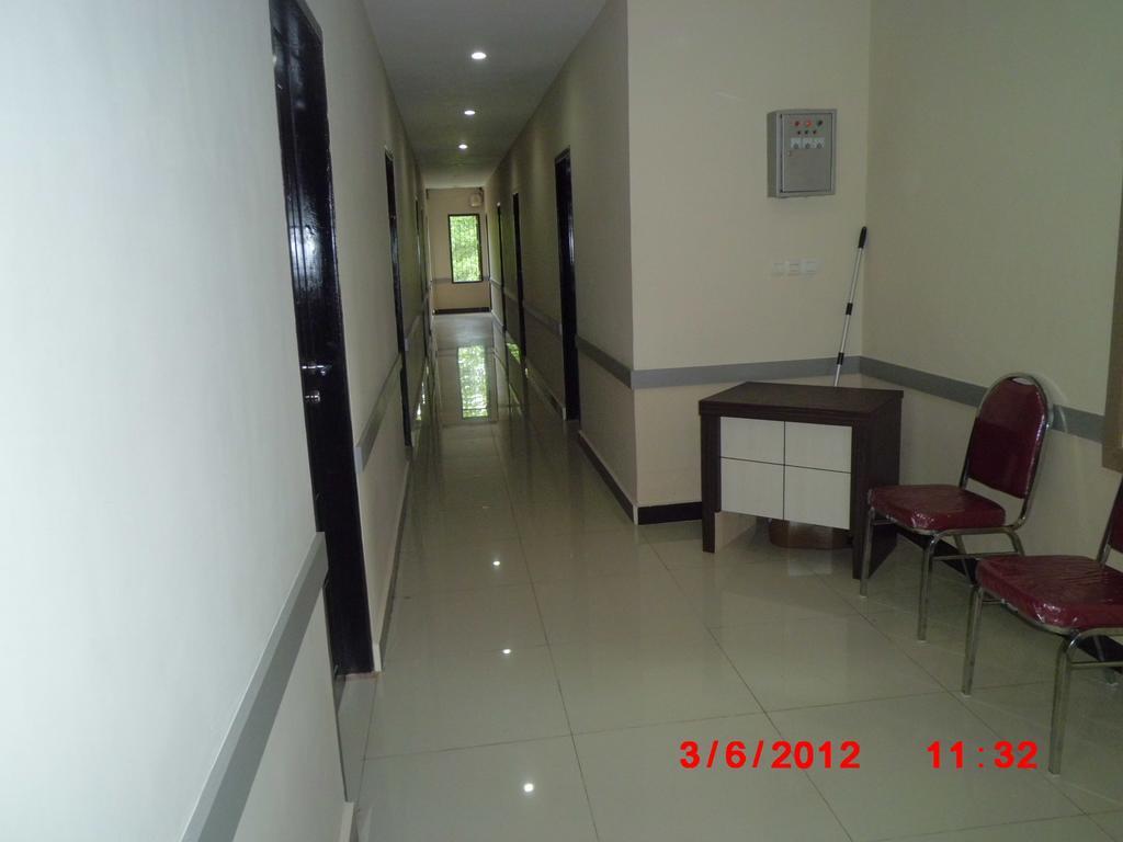 Galaxy Inn Baubau المظهر الخارجي الصورة